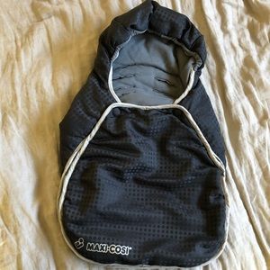 Maxi Cosi winter car seat cozy